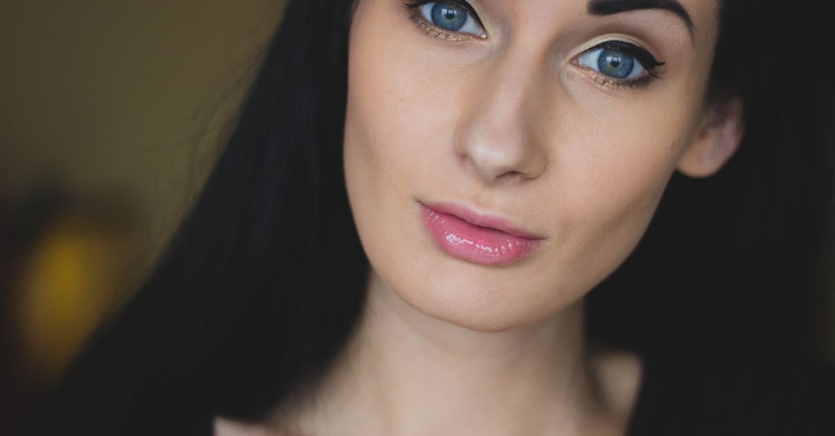 Usta jak Twoje, tylko lepsze: naturalny makijaż z efektem WOW w 5 minut